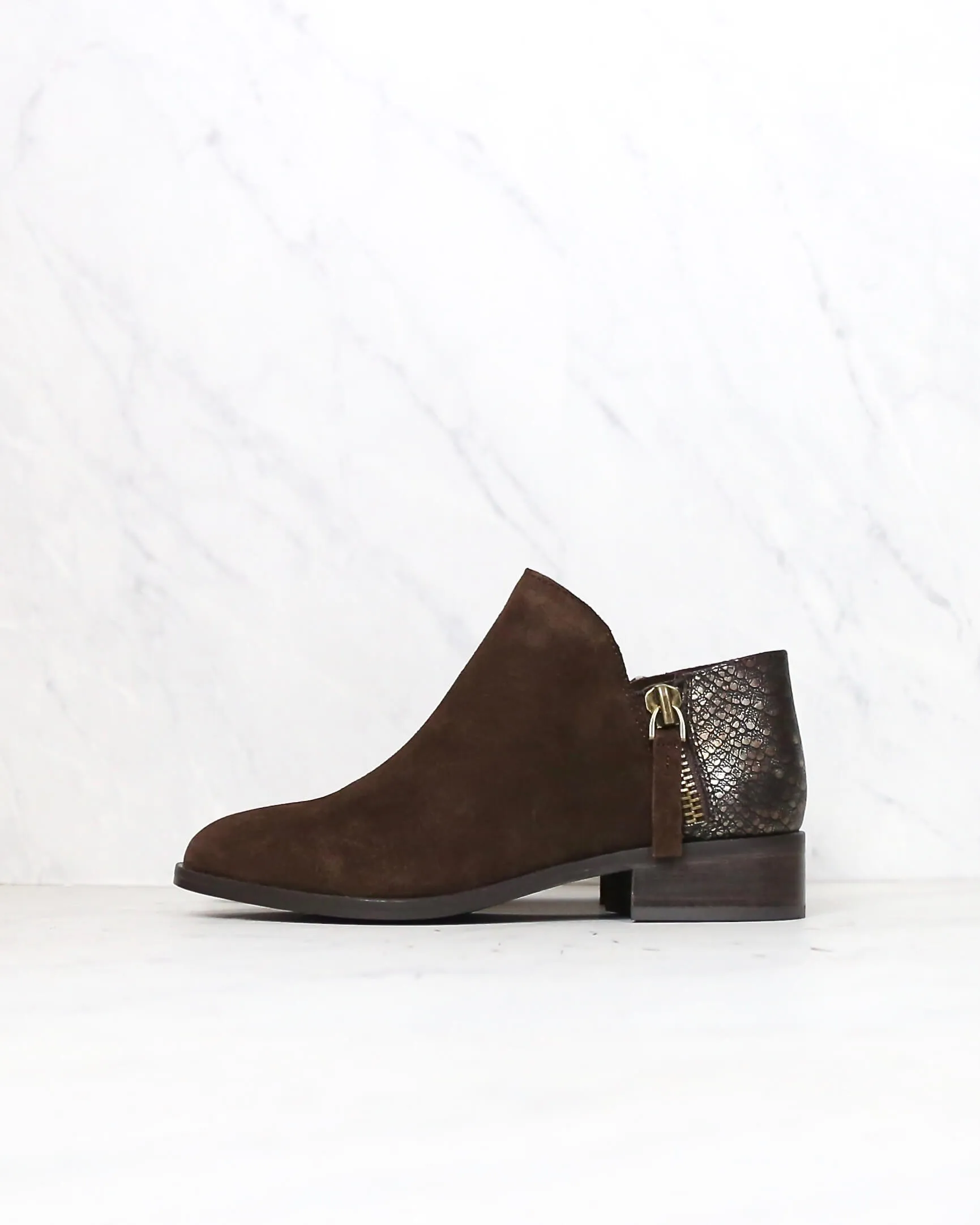 Very Volatile - Women's Greyson Ankle Bootie - Brown